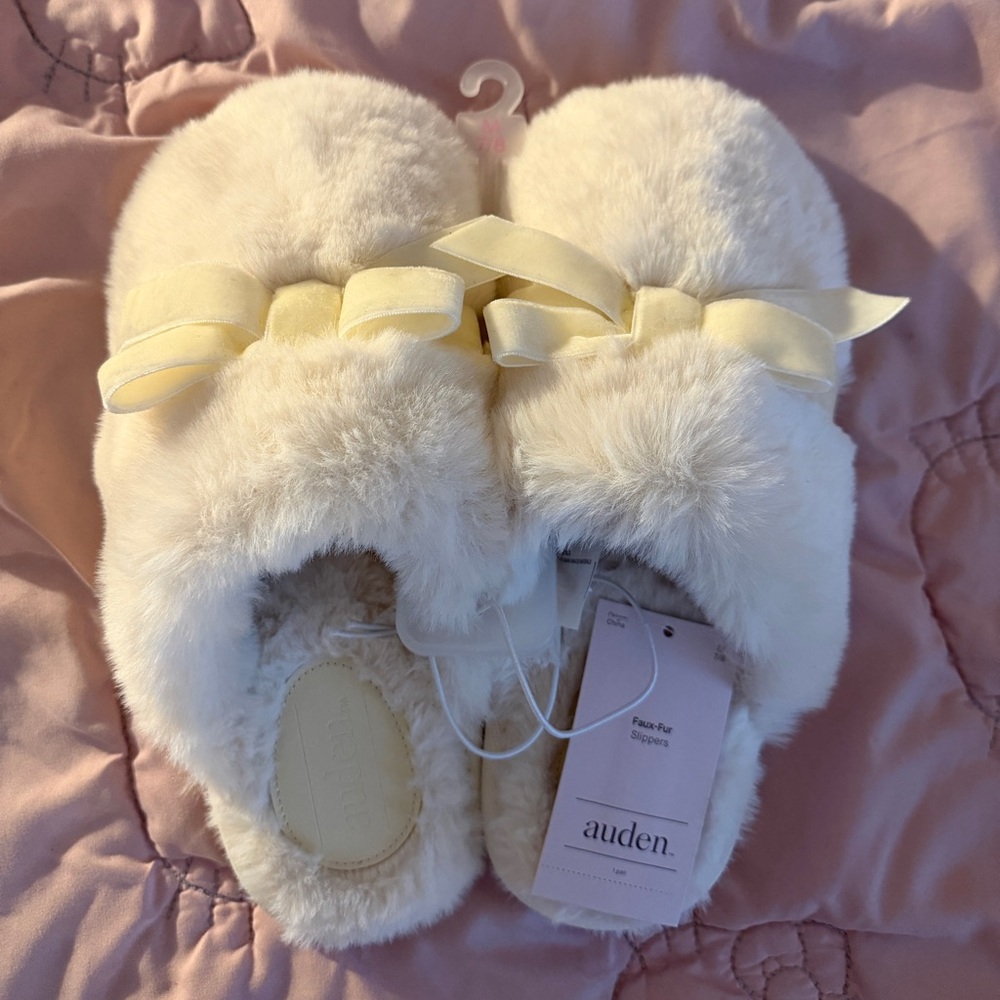 Auden women’s house slippers